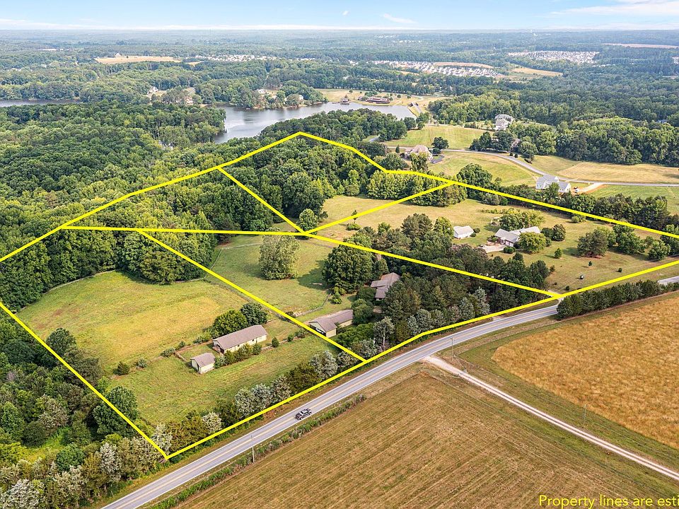 1st image of 3 Derby Ln Lot 3