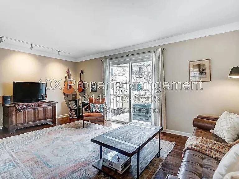 2566 Shore Line Ln — Photo 9