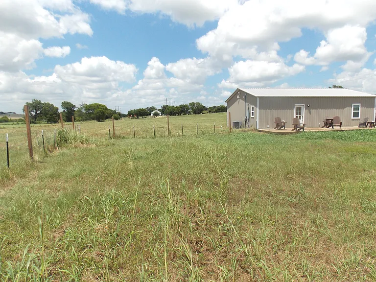 2146 Alexander Rd — Photo 18
