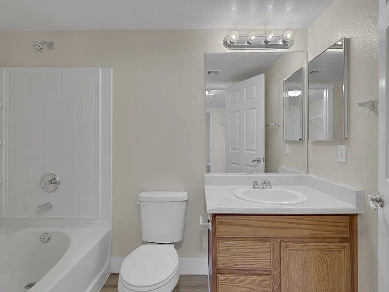 479 Eagle Egg St — Photo 11