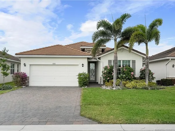 1991 NW Golden Oak Trl, Jensen Beach, FL 34957