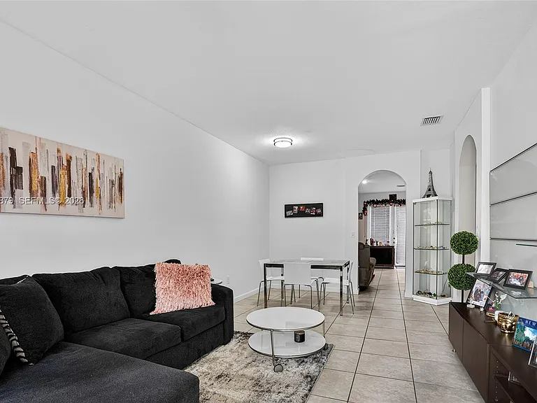 9341 SW 171st Ave — Photo 5