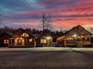 2712 Green Mountain Way, Sevierville, TN 37876