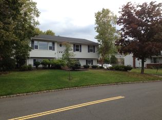 19 Avon Dr, Madison, NJ 07940