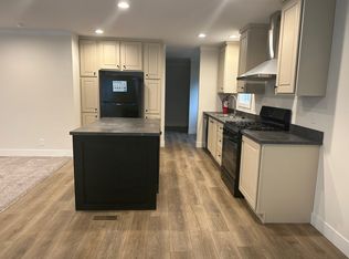 224 Red Oak Dr #112, Coopersville, MI 49404