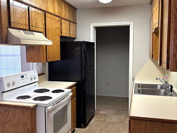 5th image of 1200 N Kings Hwy #12