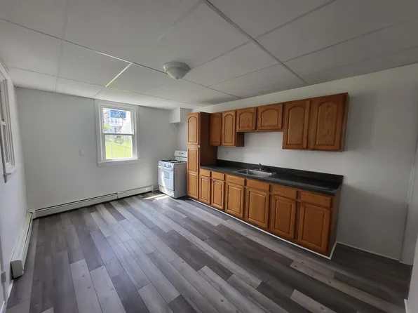 828 W Wilkes Barre St, Easton, PA 18042