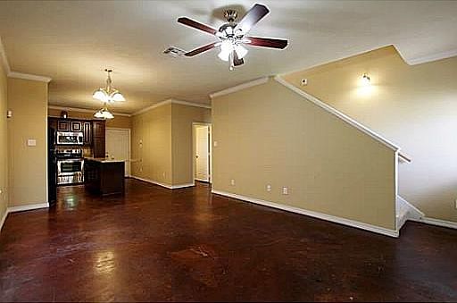 3rd image of 2486 Horse Shoe Dr