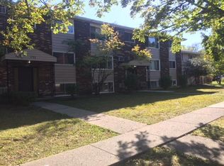 733 Jefferson Ave, Elgin, IL 60120