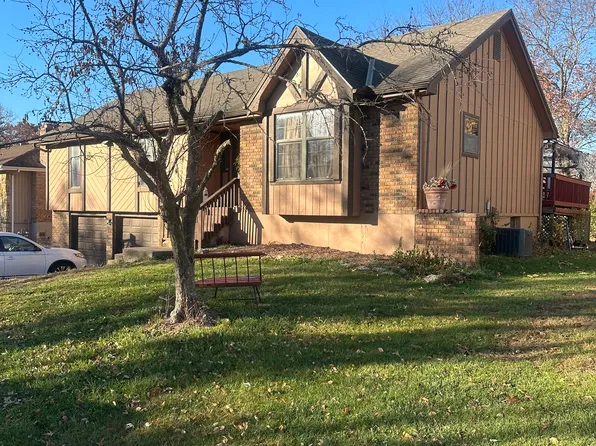 14602 Laquinta Dr, Grandview, MO 64030