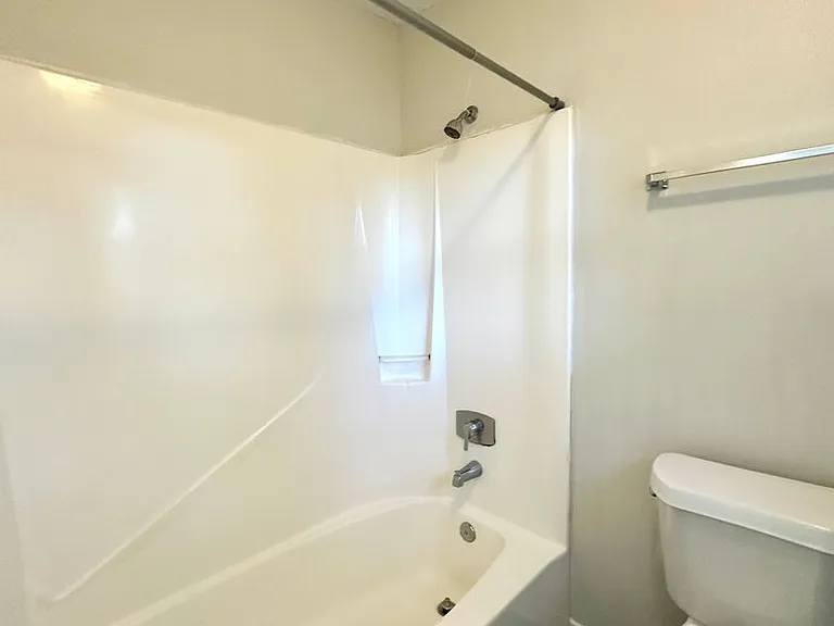 231 S 69th Ave — Photo 14