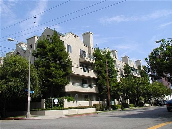 Corner of Maine Avenue