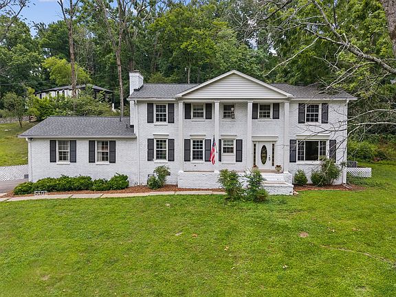 2nd image of 5401 Forest Acres Dr