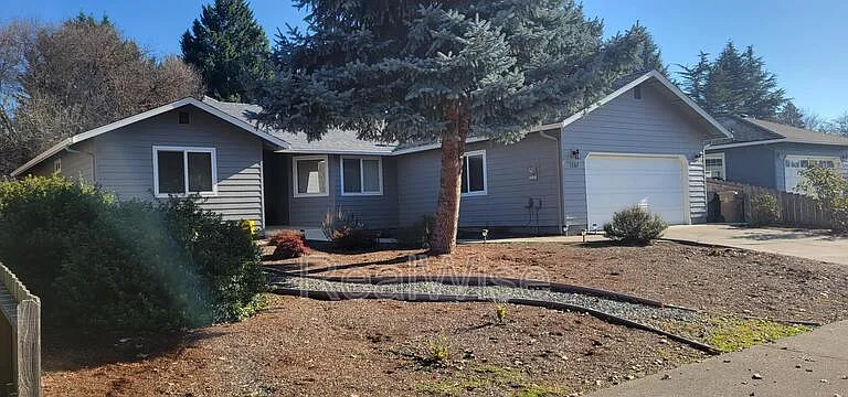 1267 Ironwood Dr — Photo 2