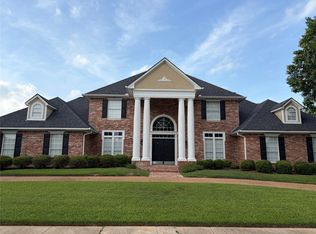 104 Prestwick Cir, Bossier City, LA 71111