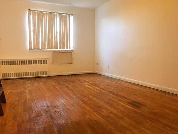 4th image of 5762 74th St #3