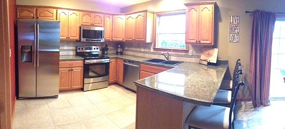 3rd image of 2440 Meadowpoint Dr