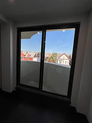 Rented by Delmark Realty LLC | media 45