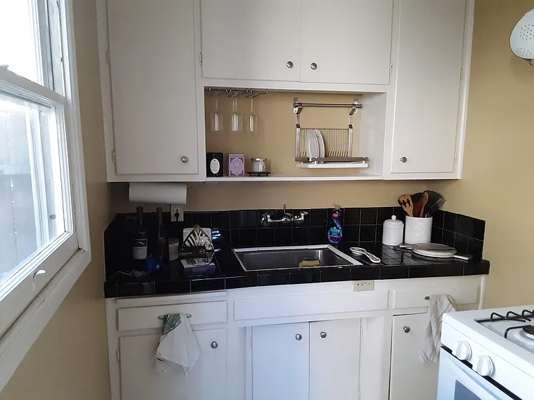3029 Elm St — Photo 6