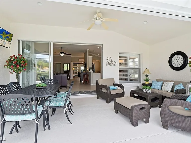 11041 Iron Horse Way — Photo 32