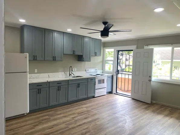 1876 Kapiolani Blvd, Honolulu, HI 96826
