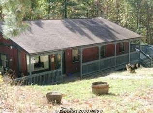 2 S Maple Rd, Mount Jackson, VA 22842