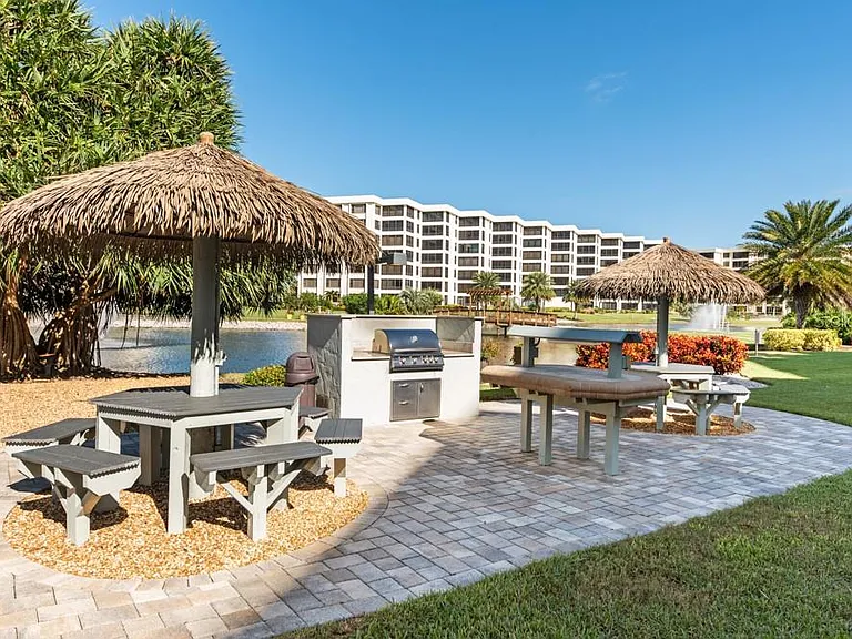 5770 Midnight Pass Rd #605 — Photo 37