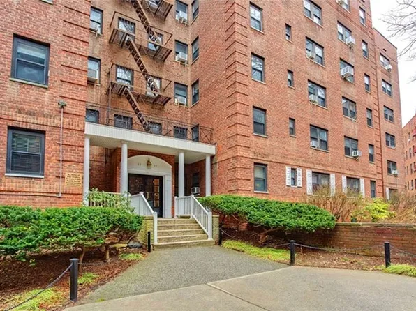 83-75 118th St #2I, Queens, NY 11415