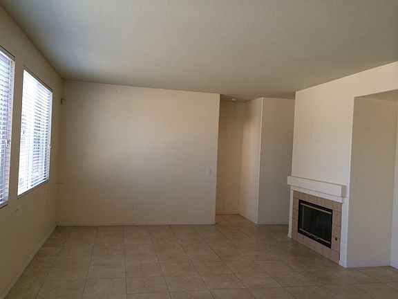 3rd image of 39283 Bonaire Way