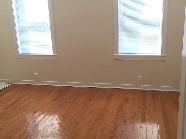 2105A W Seybert St — Photo 14
