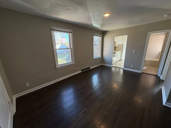 1015 Turner BLVD, 1015 Turner Blvd APT 3, Omaha, NE 68105