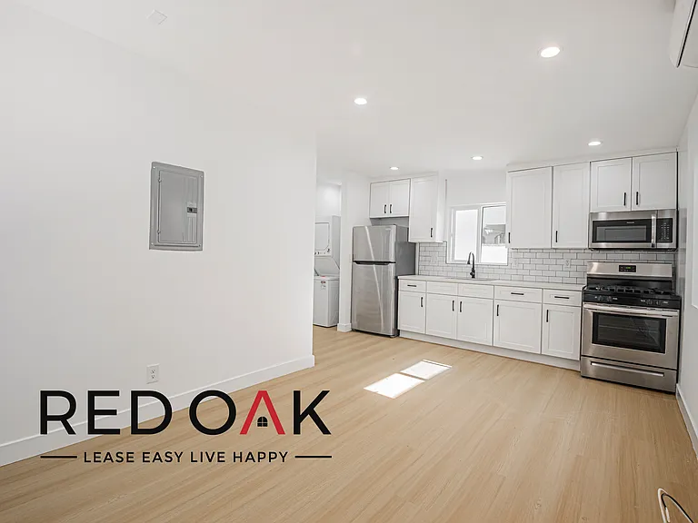 4211 1/2 11th Ave #4211-1/2 — Photo 2