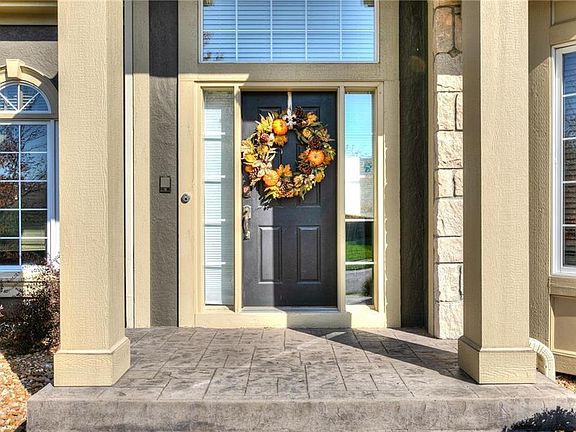 2nd image of 8011 Forest Park Dr