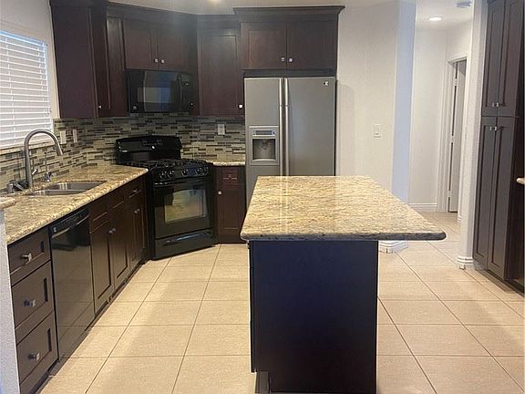 4th image of 8953 Dulcimer Ln