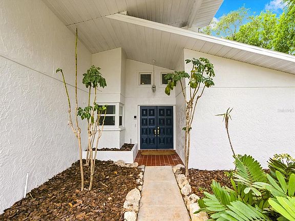 2nd image of 419 WAYFARER COURT