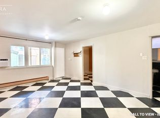 115 Vaughan Rd #1, Toronto, ON M6C 2L9