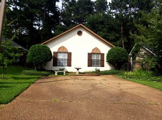 30 Ashland Ave, Brandon, MS 39047