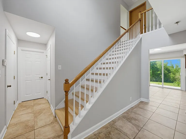 21854 W Kentwood Dr — Photo 4