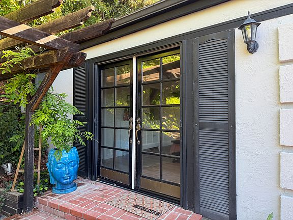 2nd image of 819 El Quanito Dr #A