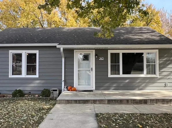 240 S Water Ave, New Hampton, IA 50659