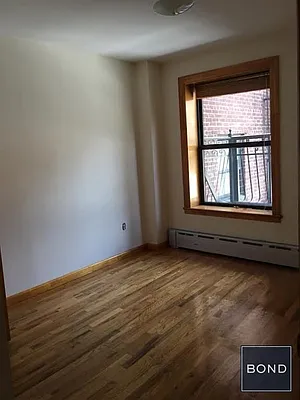 Rented by Bond New York | media 9