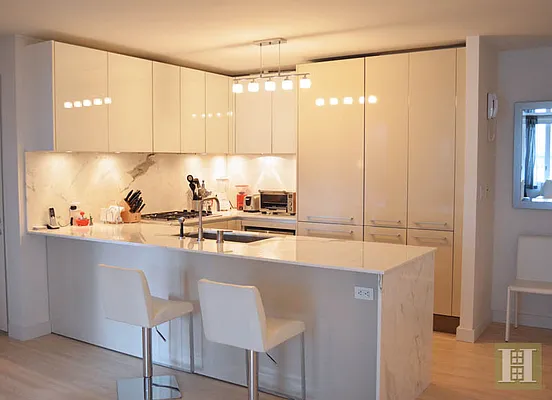 Rented by Halstead Real Estate | media 10