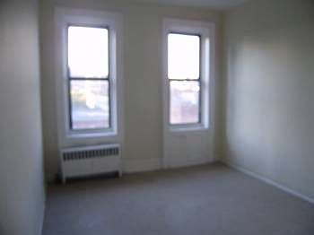 5th image of 301 E 108th St APT 30