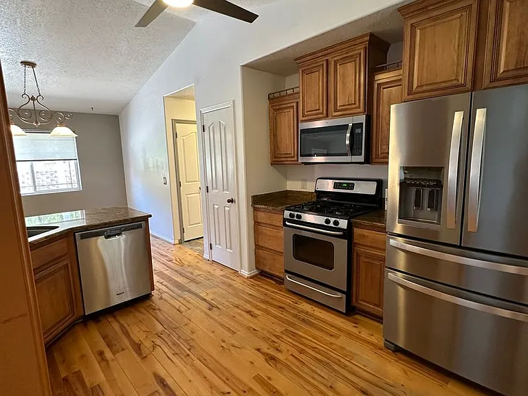 162 N 2475 W — Photo 17