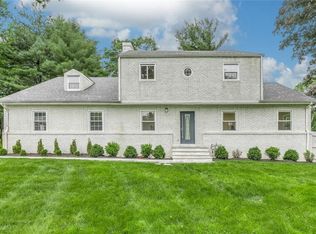 4 Holland Ln, Monsey, NY 10952