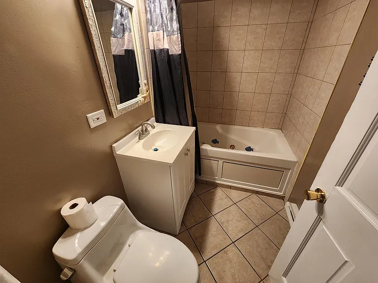 1348 N Geneva Dr #2A — Photo 11