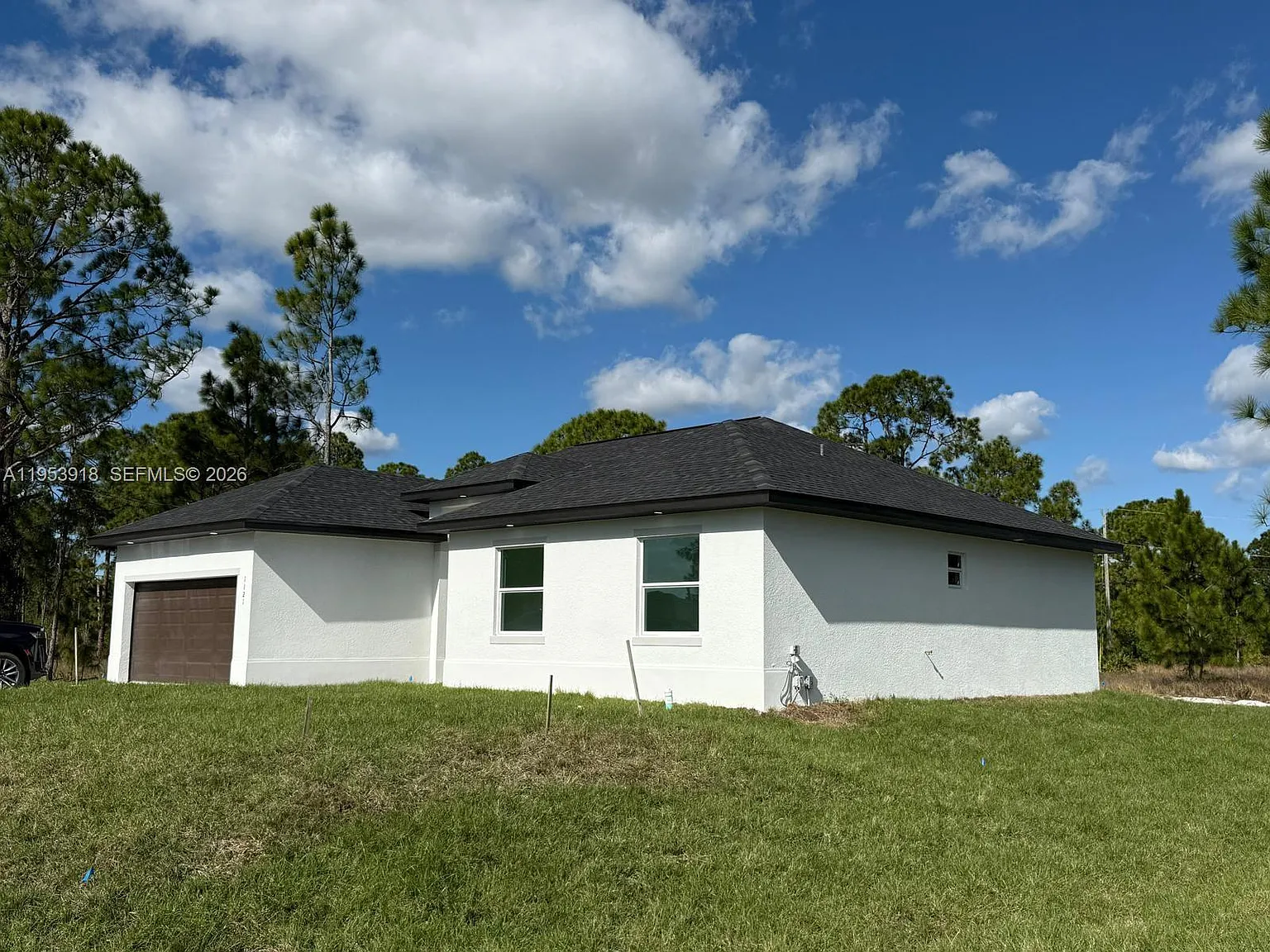 4 bed, 2.0 bath, $2,000 — Photo 3