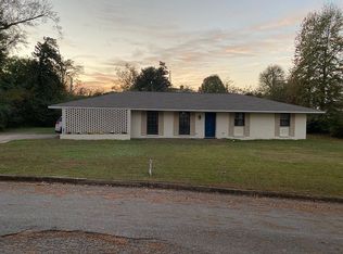 1203 Springdale Dr, Tupelo, MS 38804