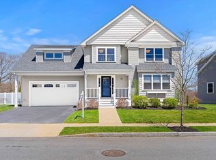 13 Woodlands Rd, Salem, MA 01970