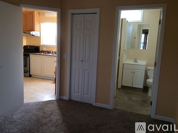 3rd image of 1315 McCullen Ave #B